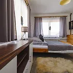 Na Rowni Z Wanna Z Hydromasazem! Accommodatie bij particulieren